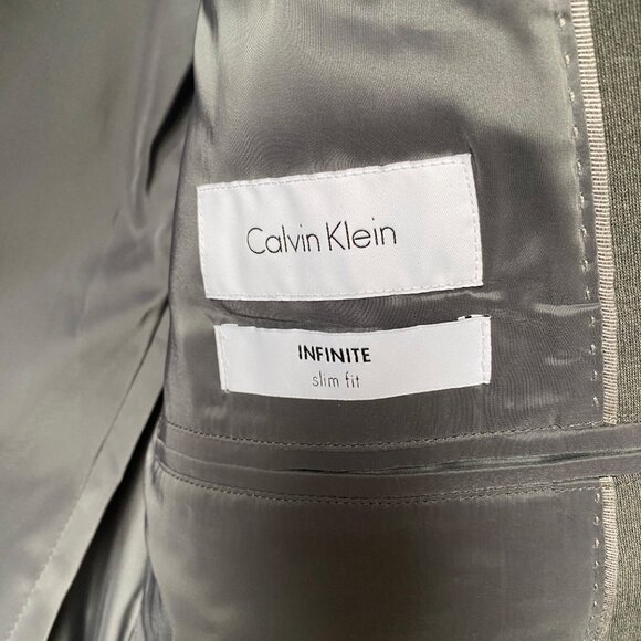 Calvin Klein Infinite Slim Fit Men's Suit - Gray - 40R/33×32 - 4-Way Stretch - Picture 3 of 6
